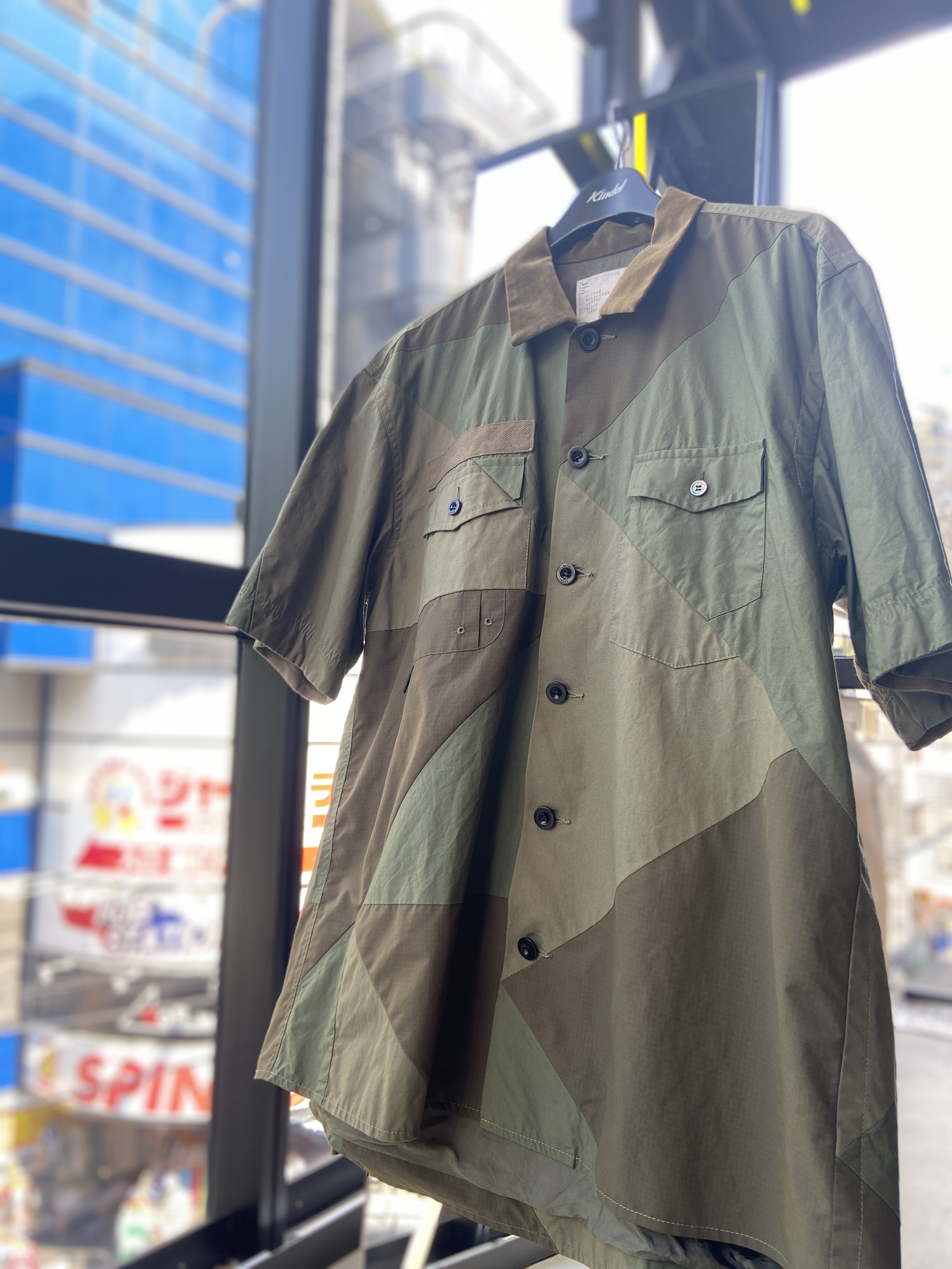 sacai × Hank Willis Thomas ペーパー ビーチハット sacai × Hank Willis Thomas ペーパー ビーチハット